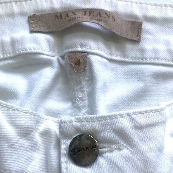 Max Jeans Distressed White Denim Stretch Bermuda Shorts Size 4 - Picture 2 of 7